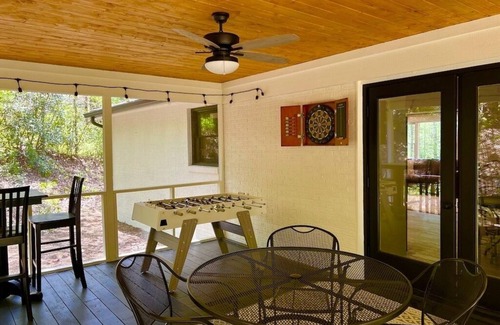 Cedar Mountain House | Newly remodeled cabin in DuPont State Forest between Brevard & Hendersonville