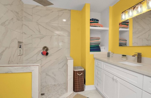 Freeport House | Newly Remodeled!!