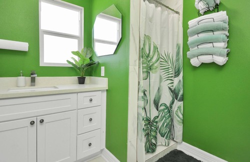 Freeport House | Newly Remodeled!!