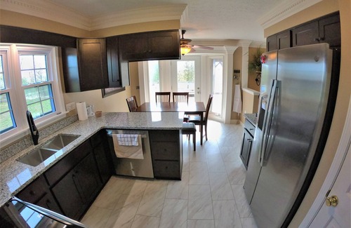 Shepherdsville House | Newly Remodeled. Perfect for Derby and local events.