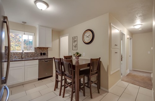 Spokane Valley House | Newly remodeled condo with yard & air hockey, near hiking & shopping