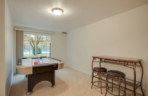 Spokane Valley House | Newly remodeled condo with yard & air hockey, near hiking & shopping