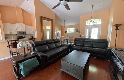 Winter Haven House | Newly remodeled Vacation Home with Saltwater Pool