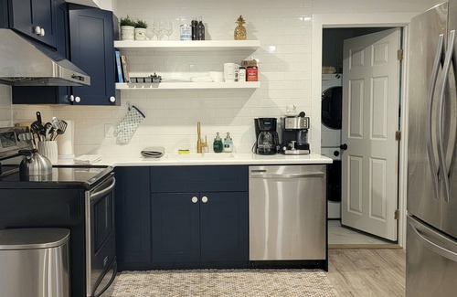 Vineyard Haven Apartment | Newly Remodeled Vineyard Haven Retreat, 2 bedroom 1 bathroom and office space
