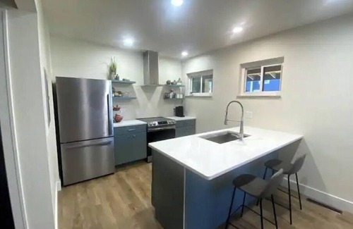 Tiffin Apartment | Newly remolded! Near Downtown DORA district!