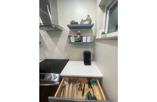 Tiffin Apartment | Newly remolded! Near Downtown DORA district!