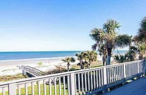 Jacksonville Beach House | Newly Renovated Oceanfront House near Ponte Vedra Beach and a few miles from TPC