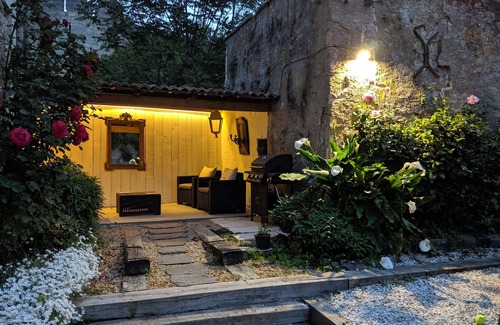 Montreuil-Bellay House | Newly renovated home for rental in the Loire Valley - Montreuil Bellay,