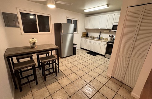 Southeast Colorado Springs Apartment | Newly renovated Eastside Colorado Springas 2 bedroom, 1 bath apartment