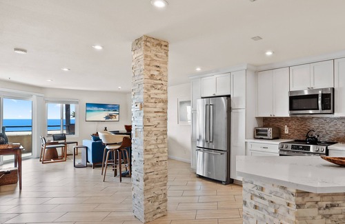 Huntington Beach Condo | Newly Renovated Beach Condo with Ocean Views!