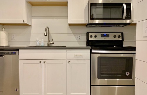 Saint Simons Island House | Newly! Renovated Cozy Coastal Townhome on St Simons Island - Enjoy "Island Time"