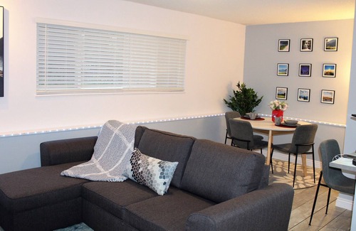 Maple Ridge Apartment | Newly Renovated 1 Bedroom Suite with Free Parking & Fast WIFI
