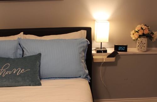 Maple Ridge Apartment | Newly Renovated 1 Bedroom Suite with Free Parking & Fast WIFI