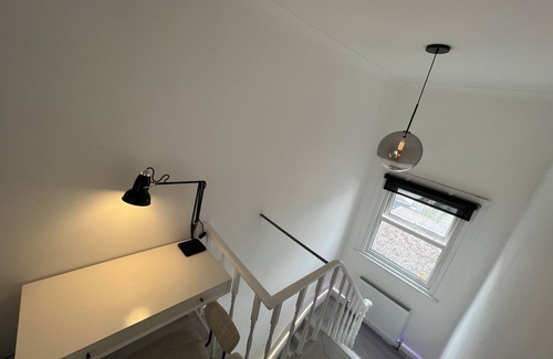 Barnet Apartment | Newly renovated 1 bedroom modern apartment London