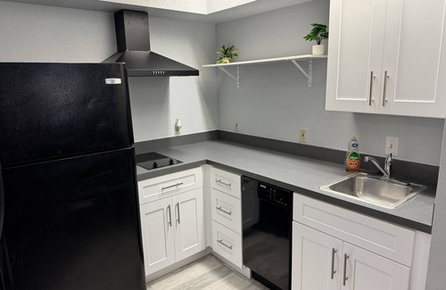 Florida Central Atlantic Coast Condo | Newly renovated 1-Bedroom Condo Near Universal studios/Orlando, with pool.