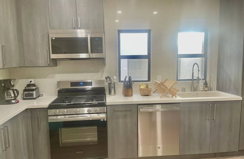 Northwest San Pedro House | Newly Renovated 2 Bedroom House close to Palos Verdes, Amenities, Beach, & Hwy.