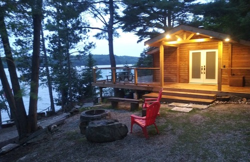 Central Frontenac Cottage | Newly renovated 2-bedroom waterfront cabin in Maberly is waiting for you.