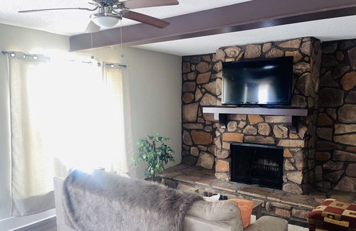 Whitehaven House | Newly Renovated 2 Bedroom and 2 Bath Stylish Home!