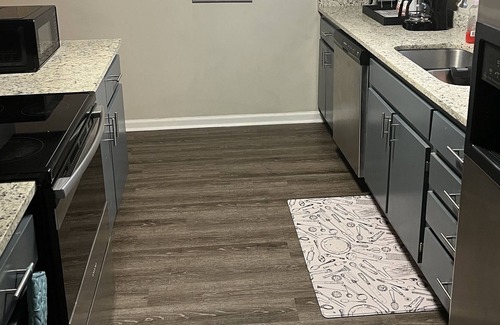 Whitehaven House | Newly Renovated 2 Bedroom and 2 Bath Stylish Home!