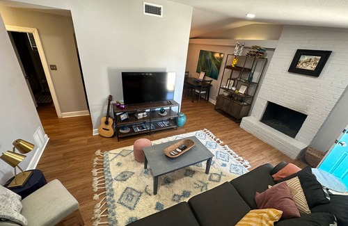 Parker Lane House | Newly renovated 2-bedroom house in Austin! Minutes from DT, SOCO & the airport!