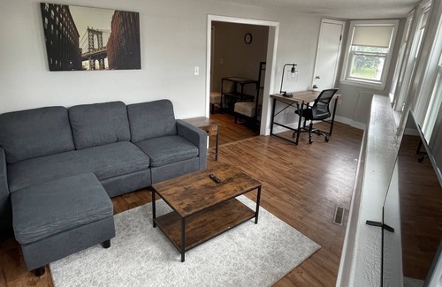 Dedham Apartment | NEWLY RENOVATED 2 BEDROOM, CLOSE TO EVERYTHING