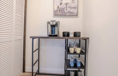 Shelby Park House | Newly Renovated, 2bedroom, Conveniently Located, Just Minutes From Downtown