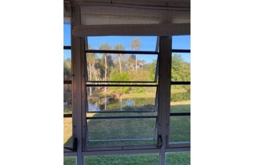 Vero Beach Condo | Newly renovated 2bed 2 bath. 1.5 mile to all 3 beautiful beaches. Sleeps 5.