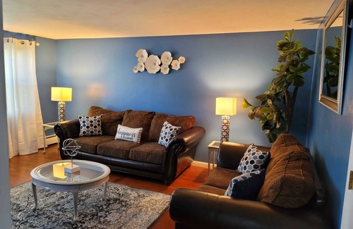 New Britain House | Newly renovated 3 bedrooms entire unit