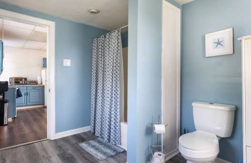 Azalia Other | Newly-renovated 3-bedroom GetAway on a 40-acre Park, Beach & Lake