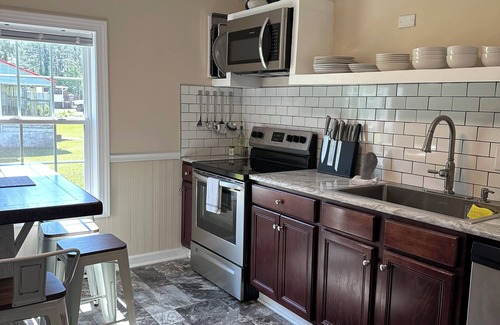 Hobucken House | Newly Renovated 3bed/2bath Pet Friendly Home on Goose Creek Island