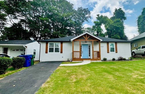 Atlanta House | Newly Renovated 3bed Home Close to Mercedes Benz