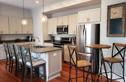 Historic District - North House | Newly Renovated 4 bed 3 bath & 2 Parking Spots