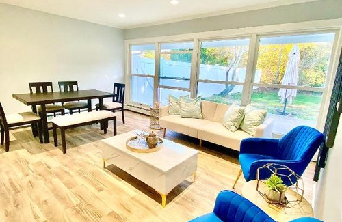 Levittown House | Newly Renovated 4 Bedroom, 2 bathroom house