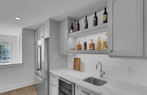 Spring Lake Heights House | Newly Renovated 4BR Cape Cod Beach House w/New Pool + 5 Beach Passes