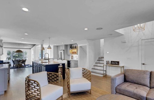 Spring Lake Heights House | Newly Renovated 4BR Cape Cod Beach House w/New Pool + 5 Beach Passes
