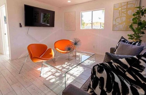 North Valley Apartment | Newly renovated ADU/ Studio a modern oasis