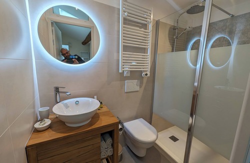 Bouillargues Apartment | Newly renovated apartment for 8 to 12 people, 5 minutes from the center of Nîmes.