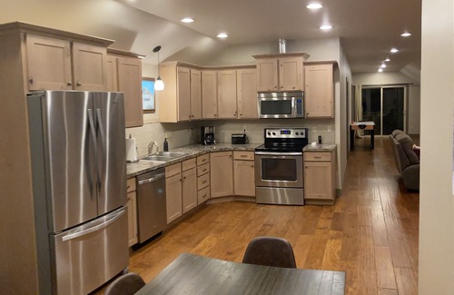Pinedale Apartment | Newly renovated apartment in the heart of Pinedale!