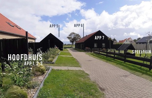 Hollum Apartment | Newly renovated apartments on large grounds