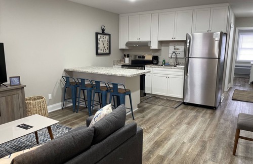 Counce Apartment | Newly Renovated Apartments near Pickwick Lake! Less than 10 min to boat ramp!