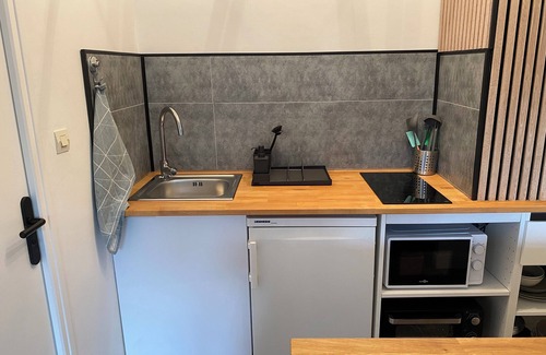Lambezellec Apartment | Newly renovated apartment near shops