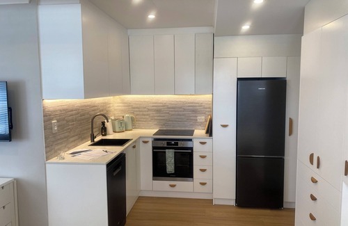 Banksia Grove Apartment | Newly renovated, fully self contained granny flat close to Joondalup