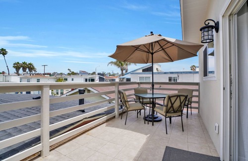 West Newport House | Newly renovated beachside home