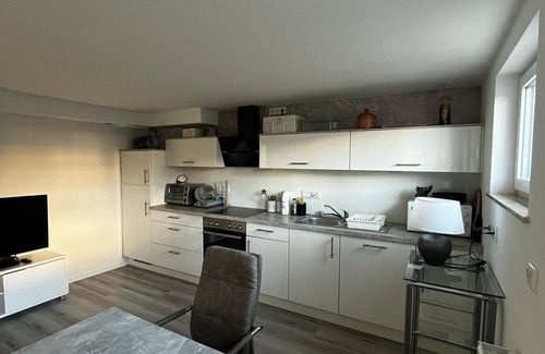 Rodenbach Apartment | Newly renovated basement apartment