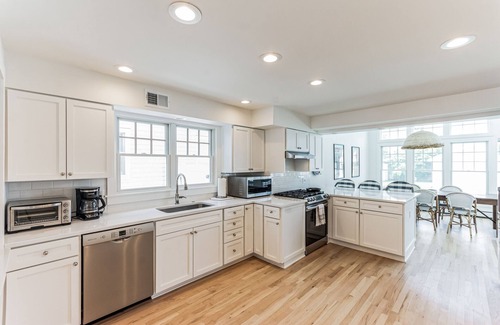 Avon House | Newly Renovated Bay Head Family Escape Steps to Quiet Beach with Pool