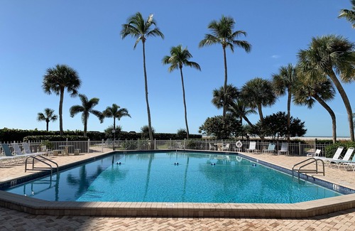 Marco Island Condo | Newly Renovated Beachfront Condo w/Gorgeous 365 Sunsets