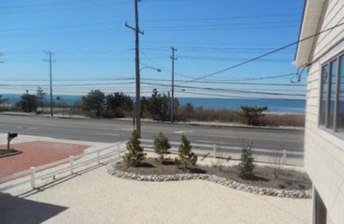 North Beach Haven House | Newly Renovated Beach Home with Bay View