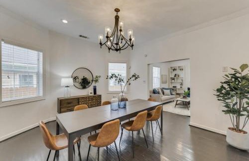 Kessler House | Newly Renovated Bishop Arts Home