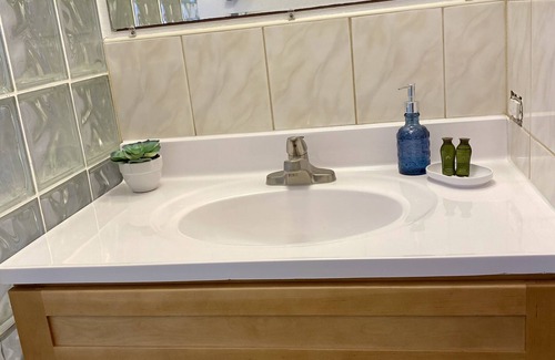 Warwick Apartment | Newly renovated