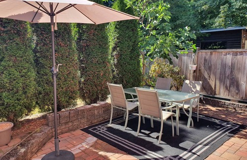 Lynn Valley Apartment | Newly Renovated Suite Close to the Outdoors